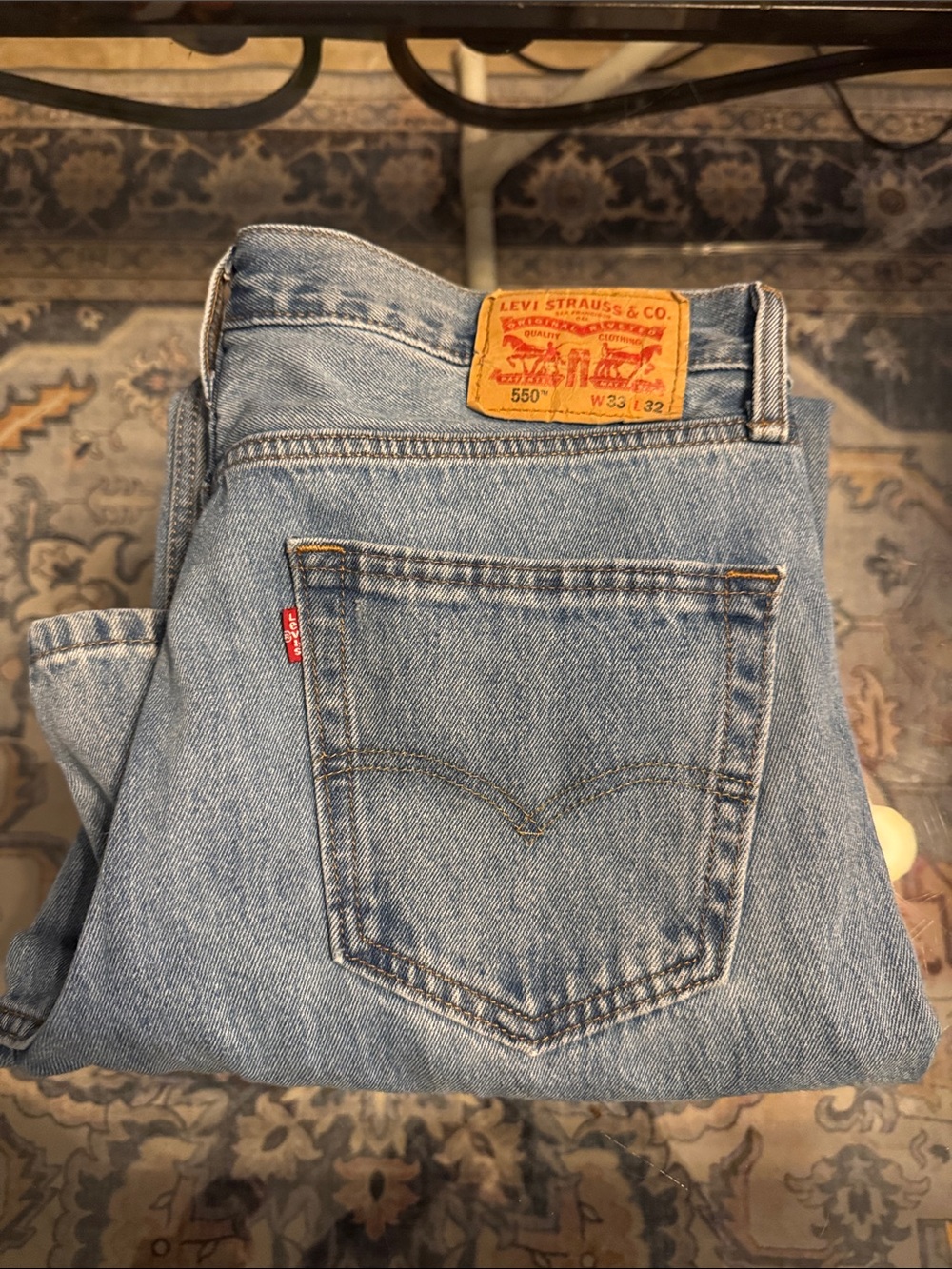 Levi's Men's Light Blue 550 Relaxed Jeans with Leather Patch